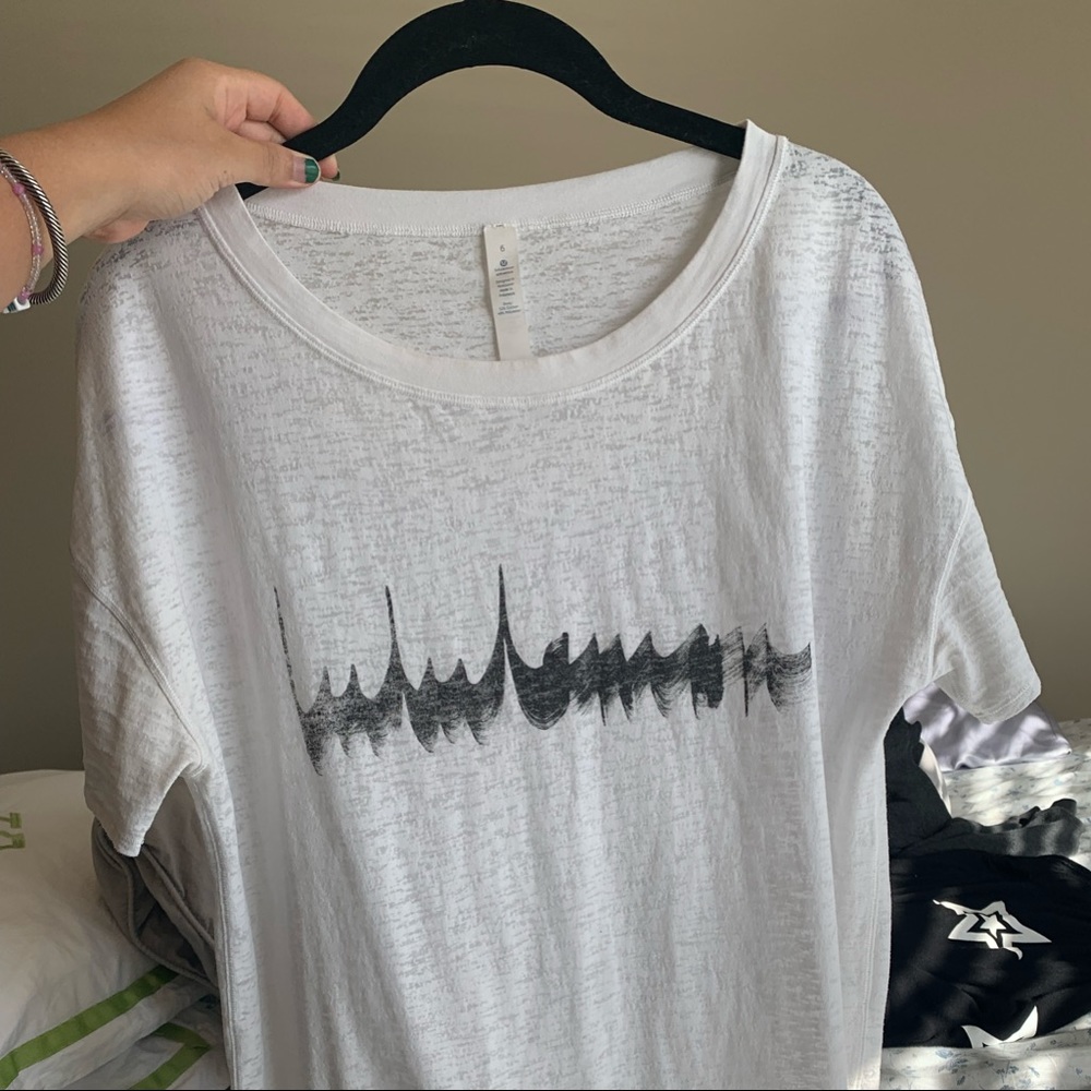 Lululemon Lightest Oversized Tee